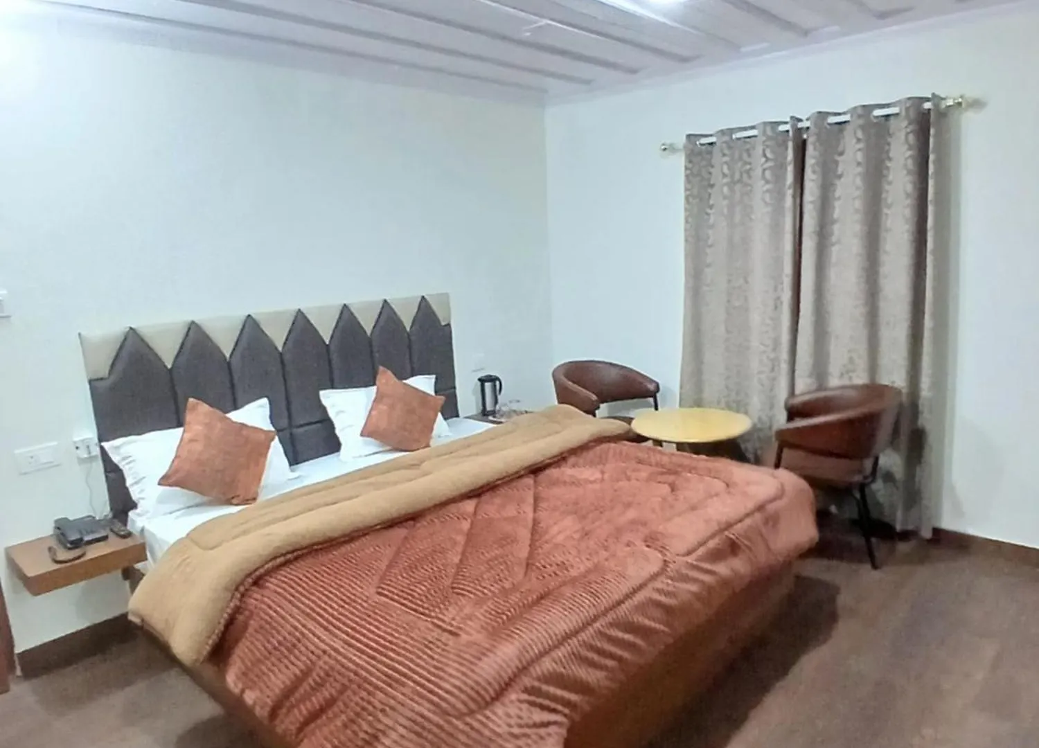 ホームステイ Bhumi Retreat Cottages シムラー